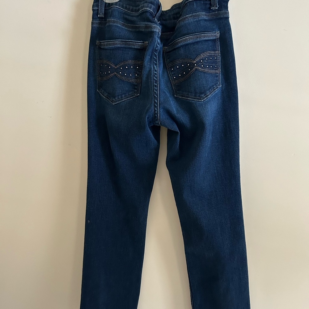Women’s Lee “Perfect Fit” straight leg.  Size 10 with embellished pockets